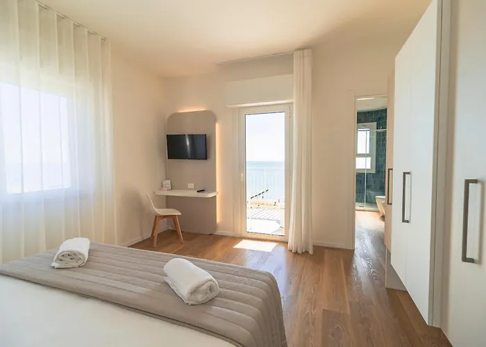 Отель Concordia